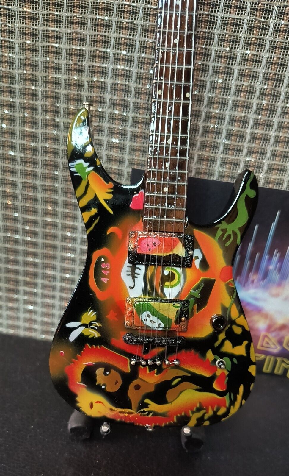 KIRK HAMMETT - Cult One Eye Replica 1:4 Scale Guitar ~Axe Heaven~