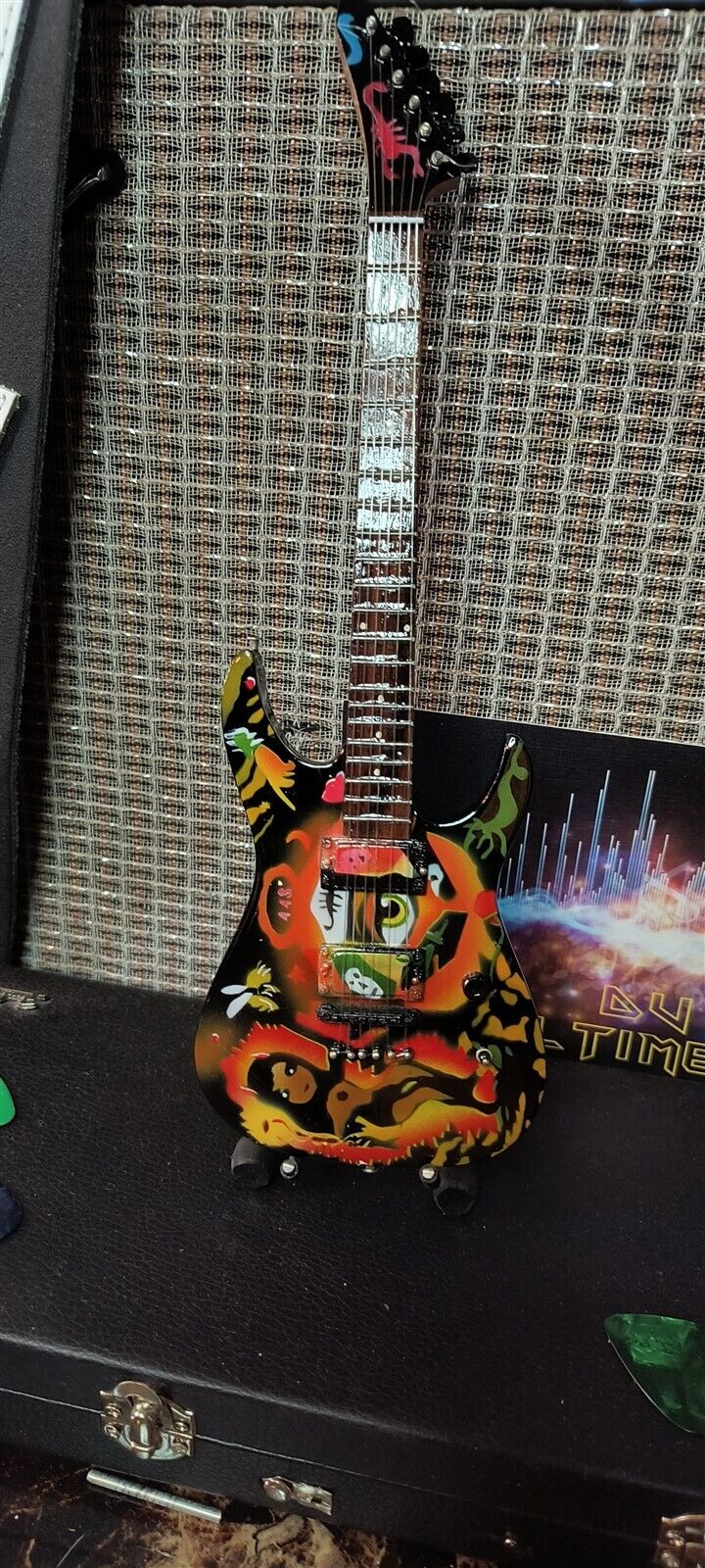 KIRK HAMMETT - Cult One Eye Replica 1:4 Scale Guitar ~Axe Heaven~