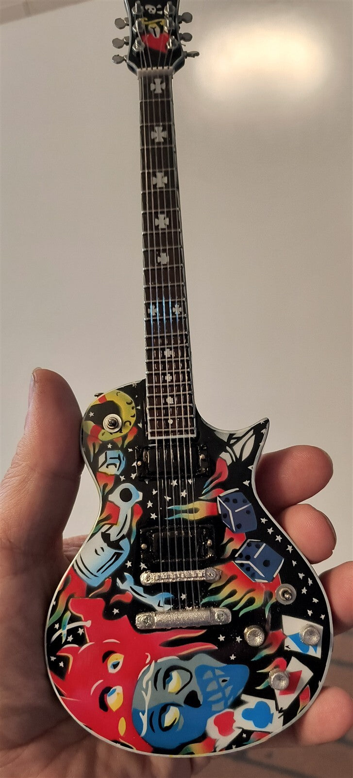 JAMES HETFIELD (METALLICA) -Kustom Kulture 1:4 Scale Replica Guitar ~Axe Heaven~