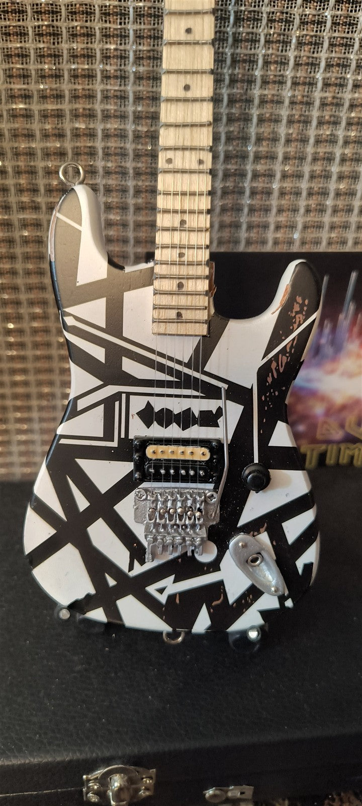 EDDIE VAN HALEN- 1981 Fair Warning "Shapes" 1:4 Scale Replica Guitar ~Licensed~