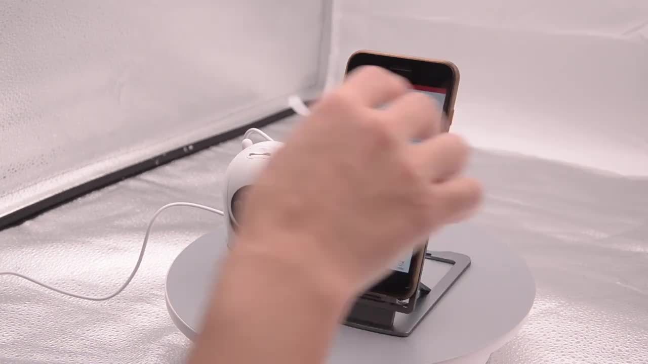 1pc 1080P Indoor/ Outdoor Video Camera 2-Way Audio Wireless Security Camera Pan/ Tilt/ Zoom Wi-Fi Smart Home Security Camera with Motion Tracking for Youngsters & Pets Color Night Vision, 2-Way Audio