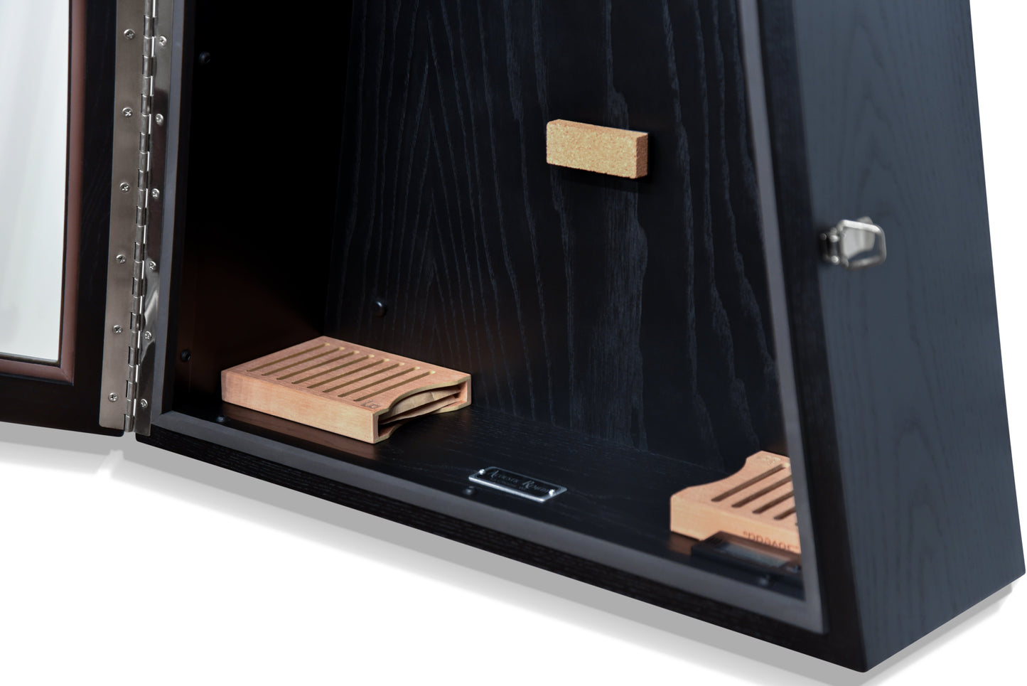 ClimaCase Triangle Humidor - Northern White Ash with Piano Black