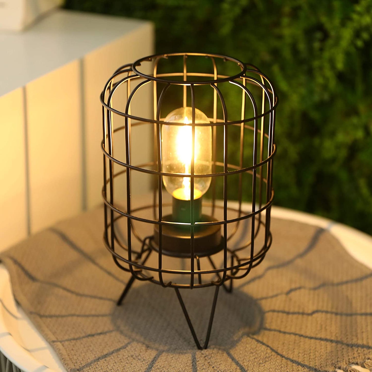 10''High Battery-Powered Metal Table lamp