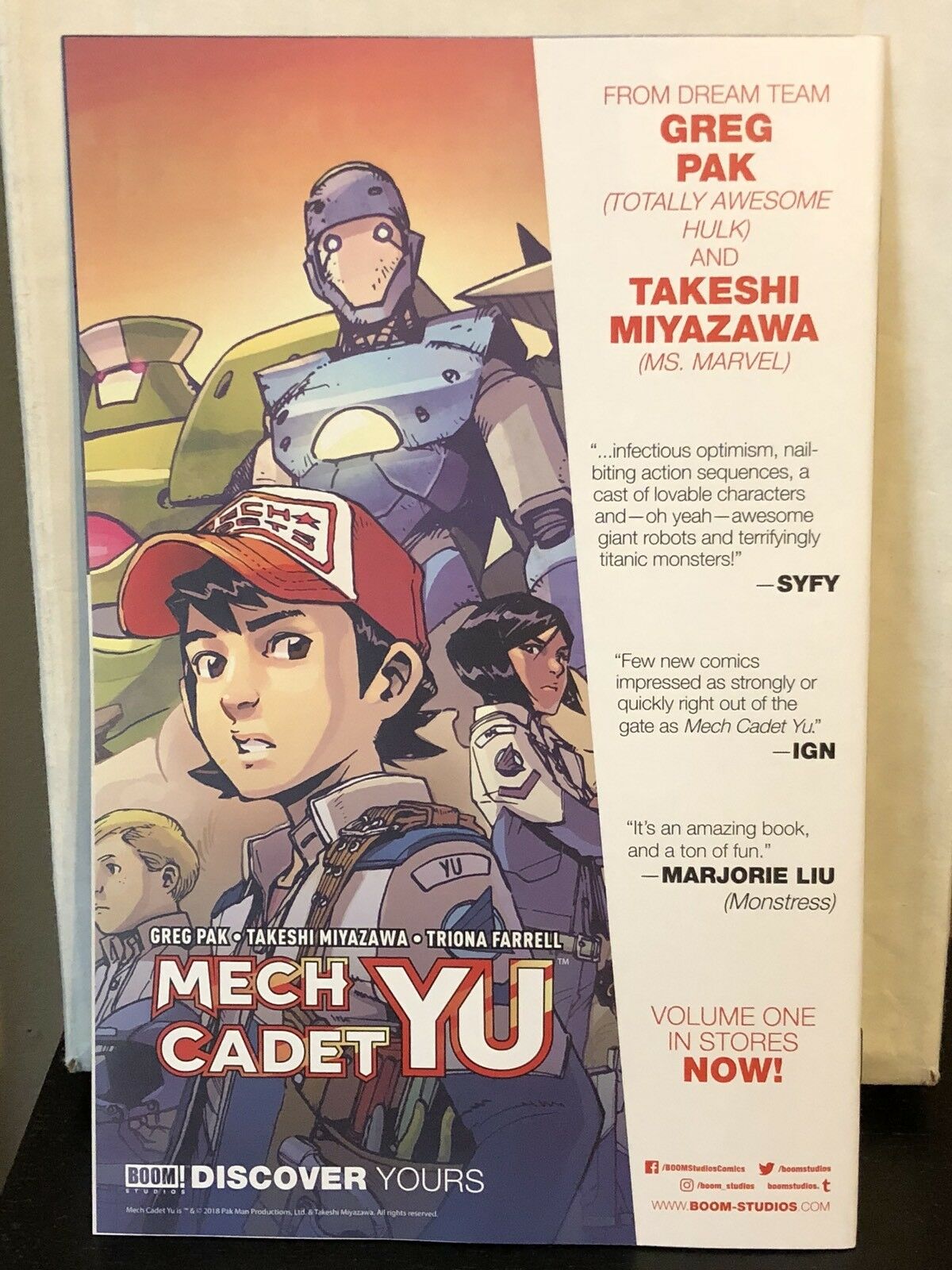 Go Go Power Rangers (Boom Comics) #10 Cover B 2018 Shattered Grid Yellow Variant