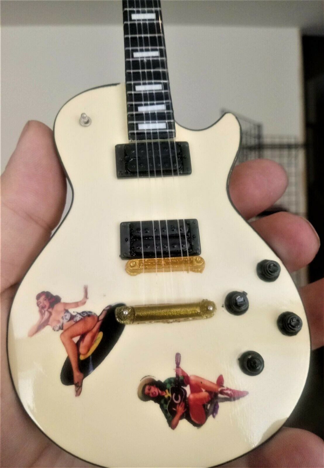 STEVE JONES (Sex Pistols) Retro Girls 1:4 Scale Replica Guitar ~New