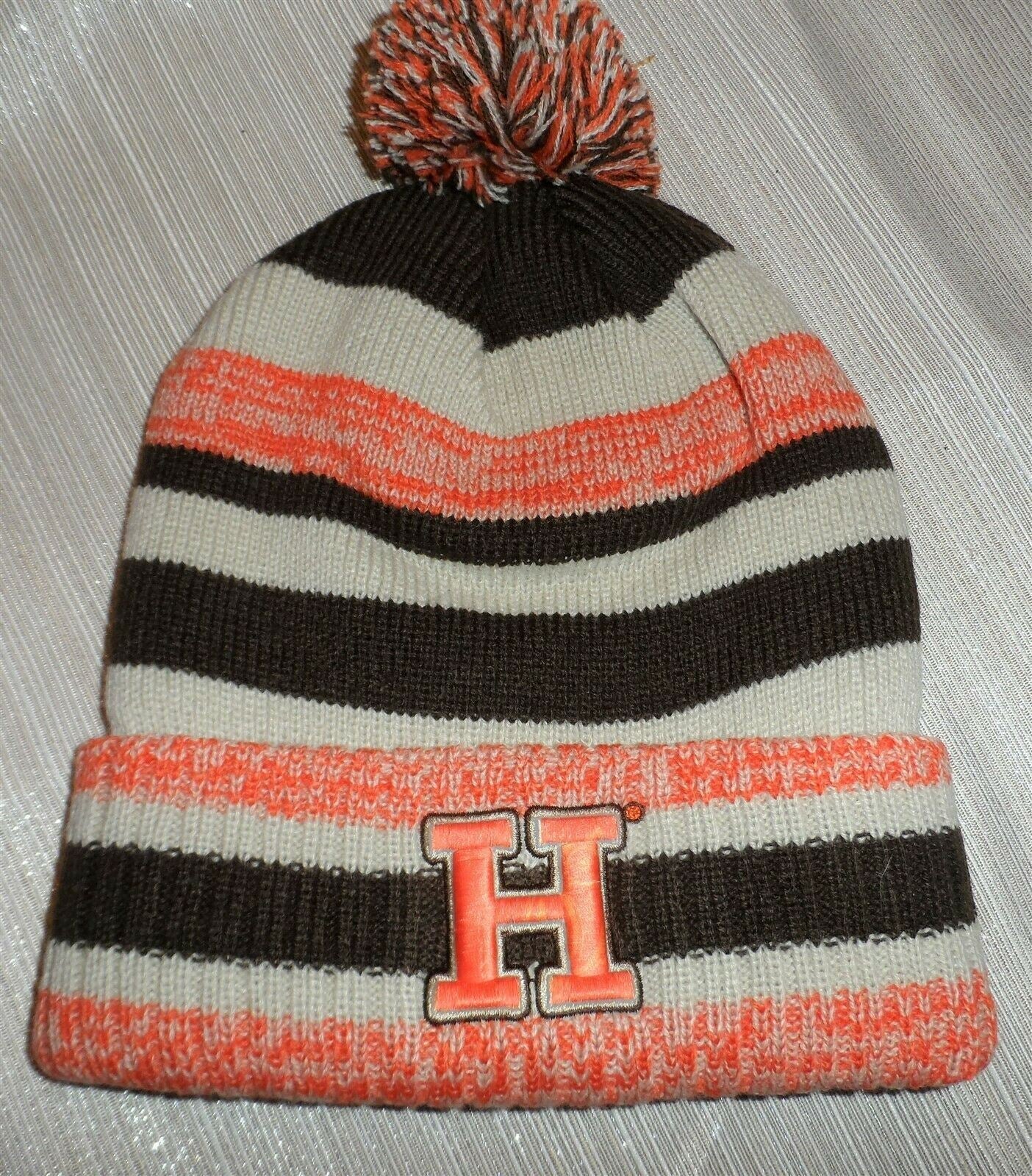 HOOTERS Orange Brown Licensed Striped / Embroidered Knit Beanie *Never Worn*