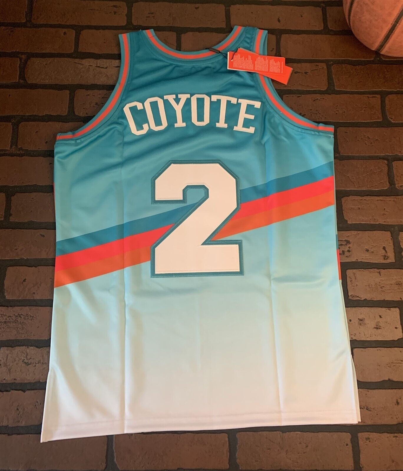 WILE E COYOTE Headgear Classics Basketball Jersey~Not Worn~M XL