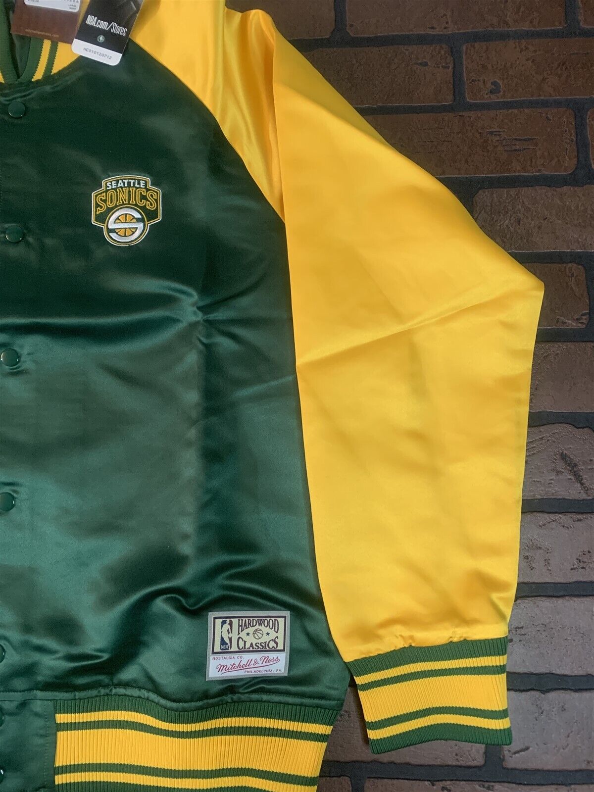 SEATTLE SONICS Mitchell & Ness Colossal Jacket ~Never Worn~ M