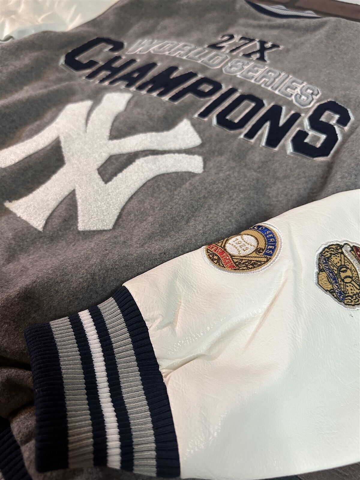 NEW YORK YANKEES G-III 27X World Series Varsity Jacket~Faux Leather Sleeved~