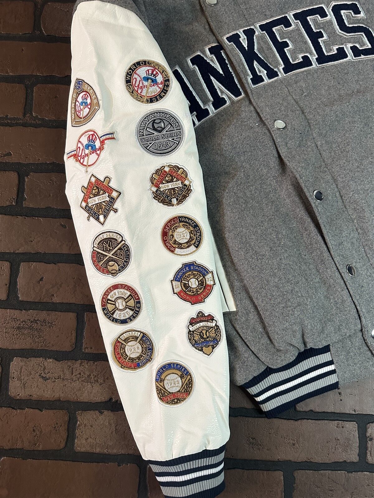 NEW YORK YANKEES G-III 27X World Series Varsity Jacket~Faux Leather Sleeved~