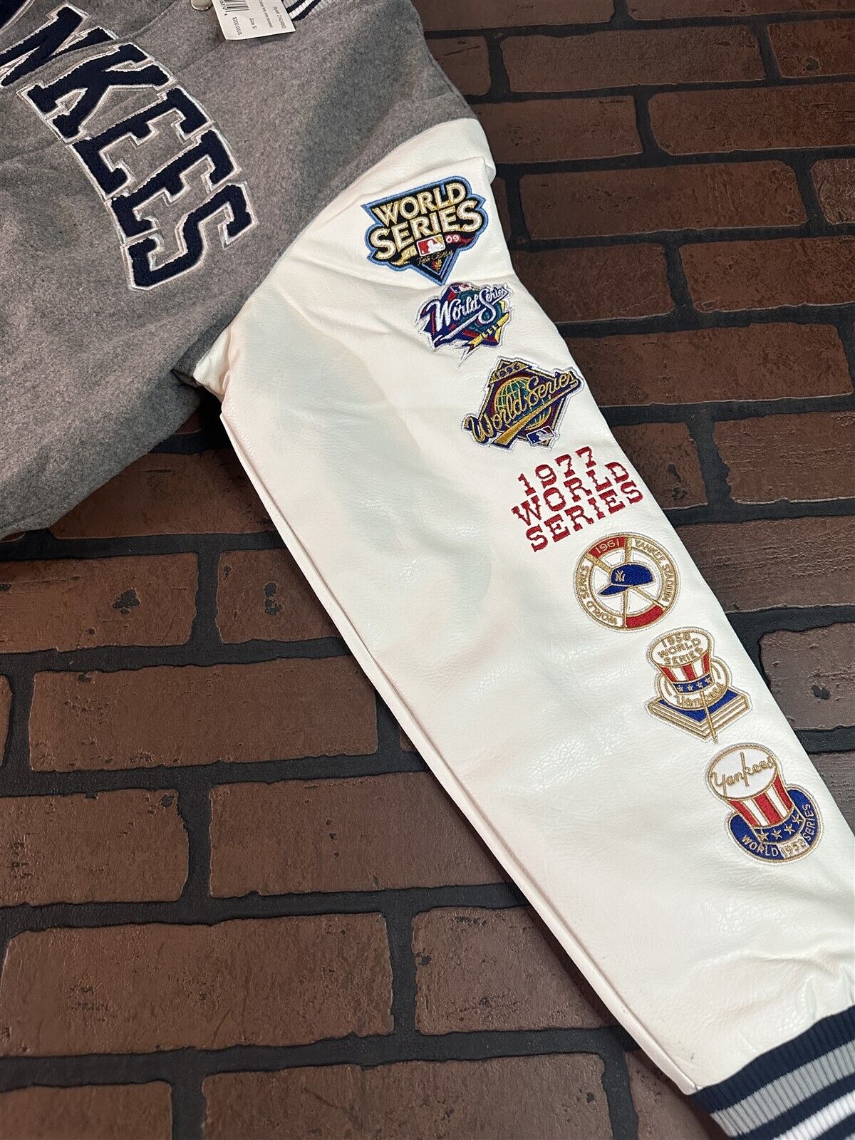 NEW YORK YANKEES G-III 27X World Series Varsity Jacket~Faux Leather Sleeved~