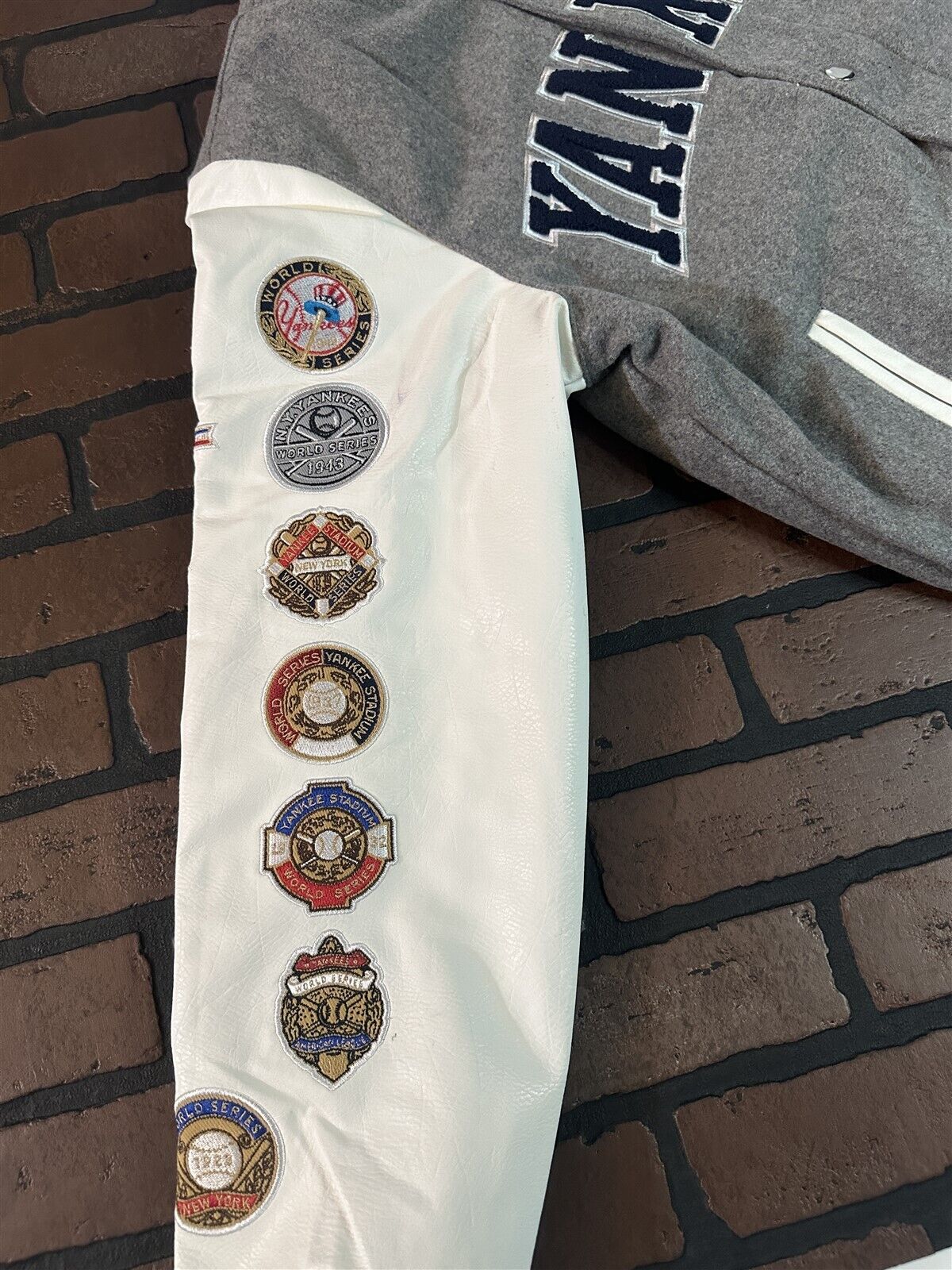 NEW YORK YANKEES G-III 27X World Series Varsity Jacket~Faux Leather Sleeved~