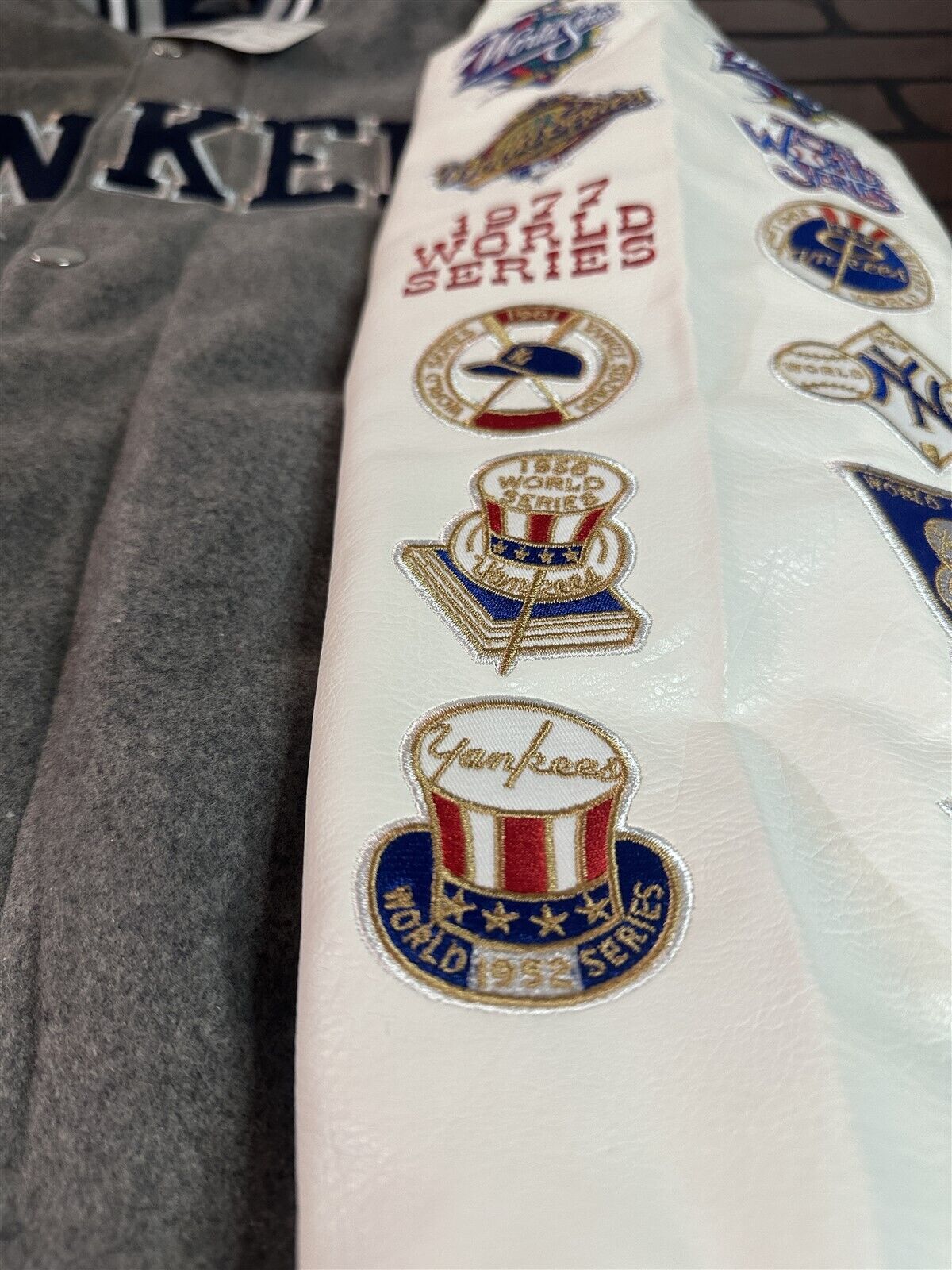 NEW YORK YANKEES G-III 27X World Series Varsity Jacket~Faux Leather Sleeved~