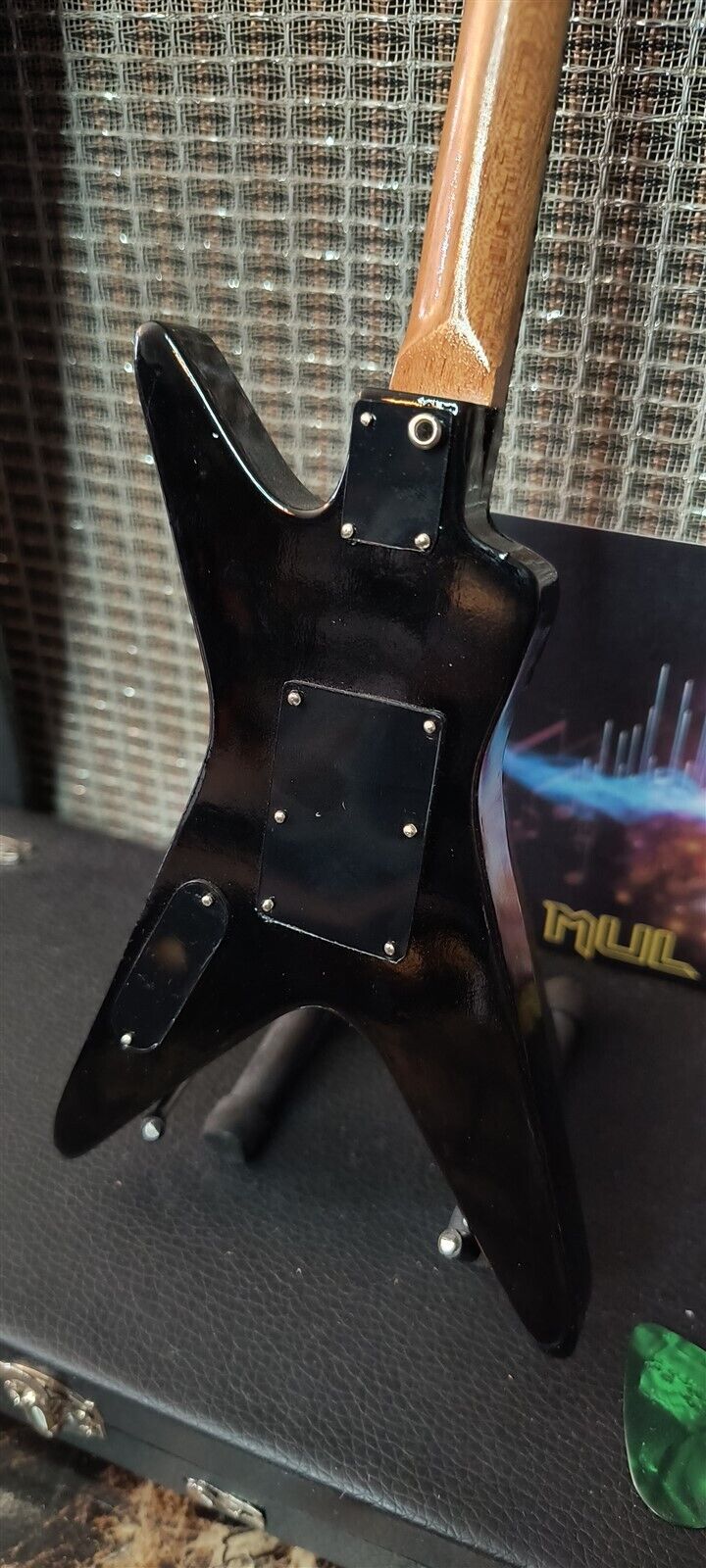 DIMEBAG DARRELL -Dean Southern Trendkill ML 1:4 Scale Replica Guitar~Axe Heaven~