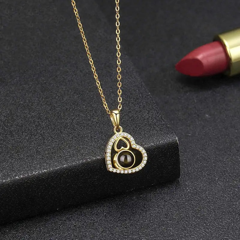 Popular Retro Fashion Light Luxury Necklace