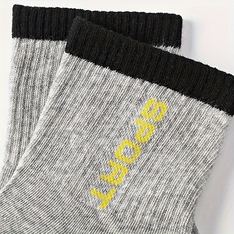 50 Pairs Of Men's Solid Letter Print Sport Crew Socks, Breathable Sweat-absorbing Comfy Soft Casual Simple Style Socks All Seasons Wearing