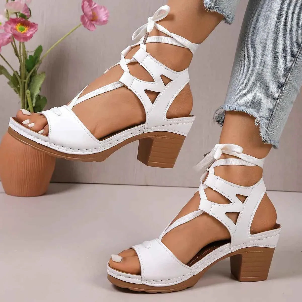 Elegant Heel Block : Lace-Up Sandals