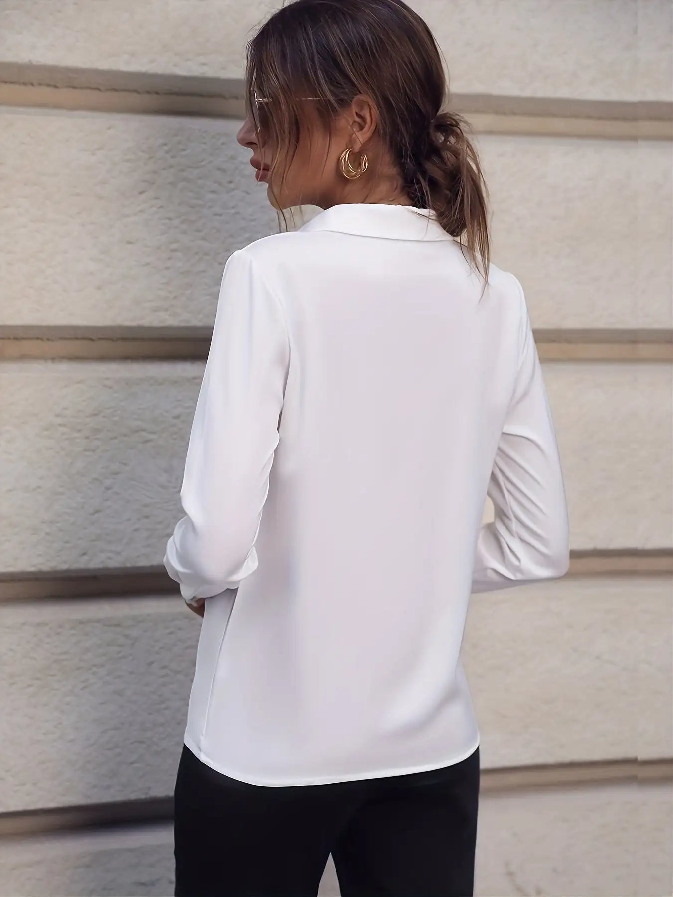 Fashionable Elegant Business Style Long Sleeve Shirt With Pearl Button
