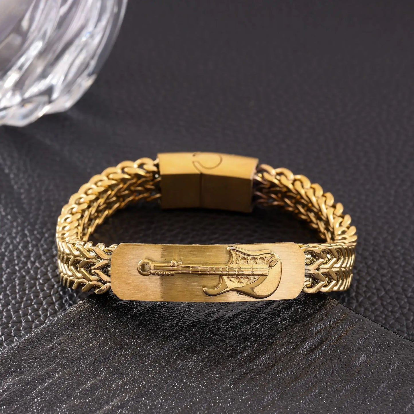 Retro Stainless Steel Three-dimensional Design Bracelet