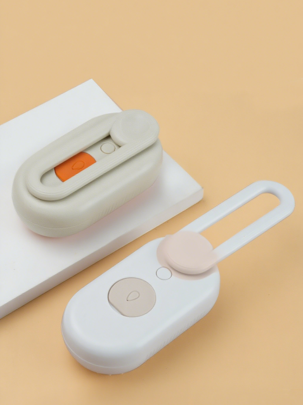 Milou & Lumi 4-in-1 Steam Pet Grooming Brush