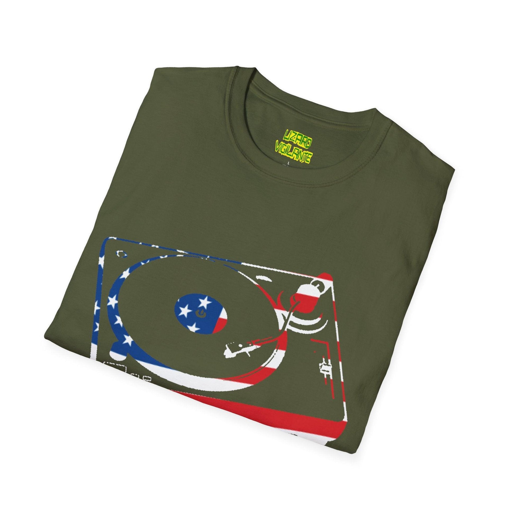 American Flag Turntable Unisex Softstyle DJ T-Shirt - Lizard Vigilante