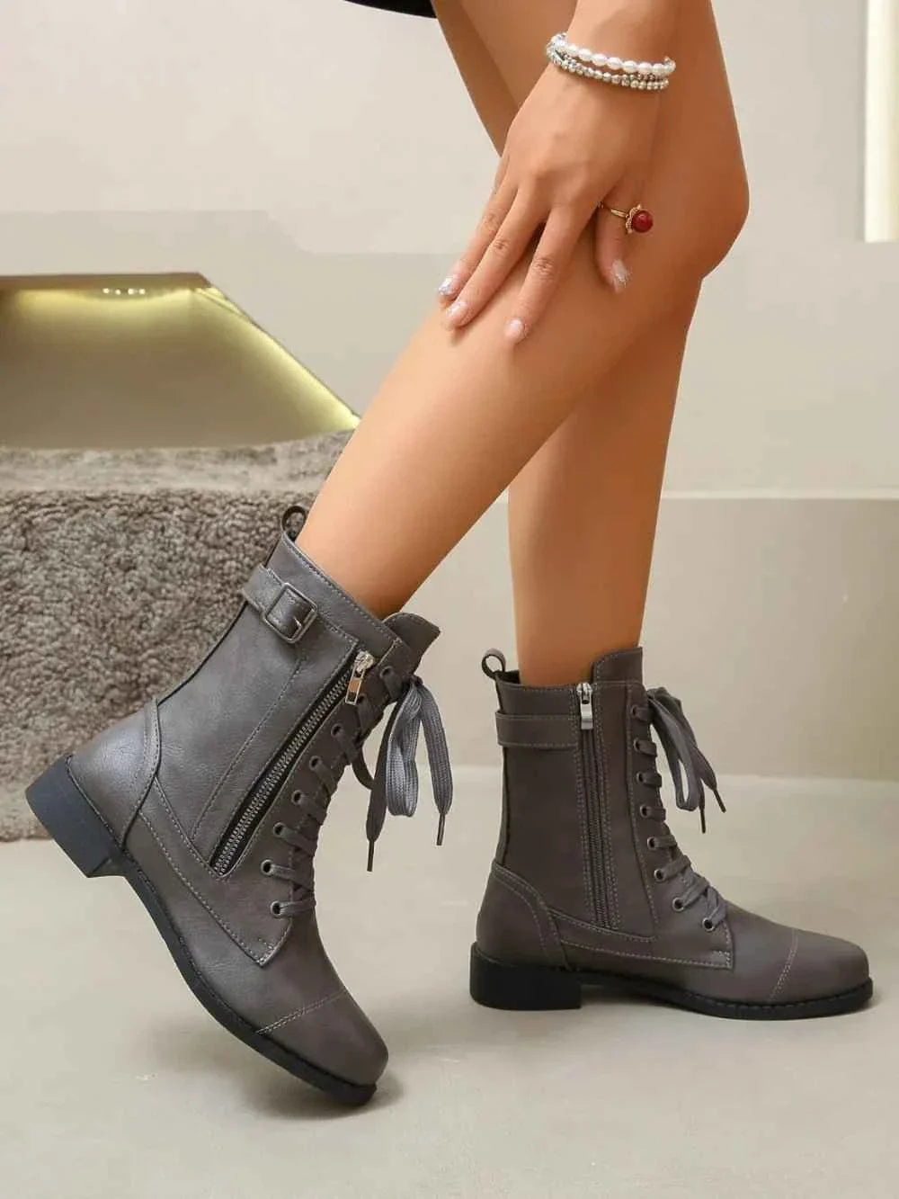 Boot Lover Leather : Lace-Up Boots
