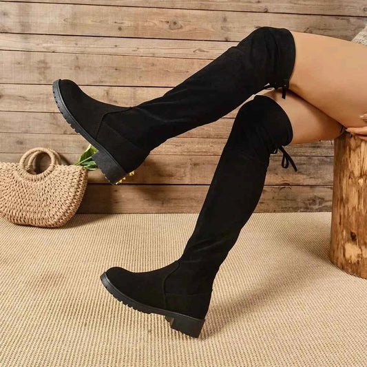 Round Toe Suede : Low Heel Boots