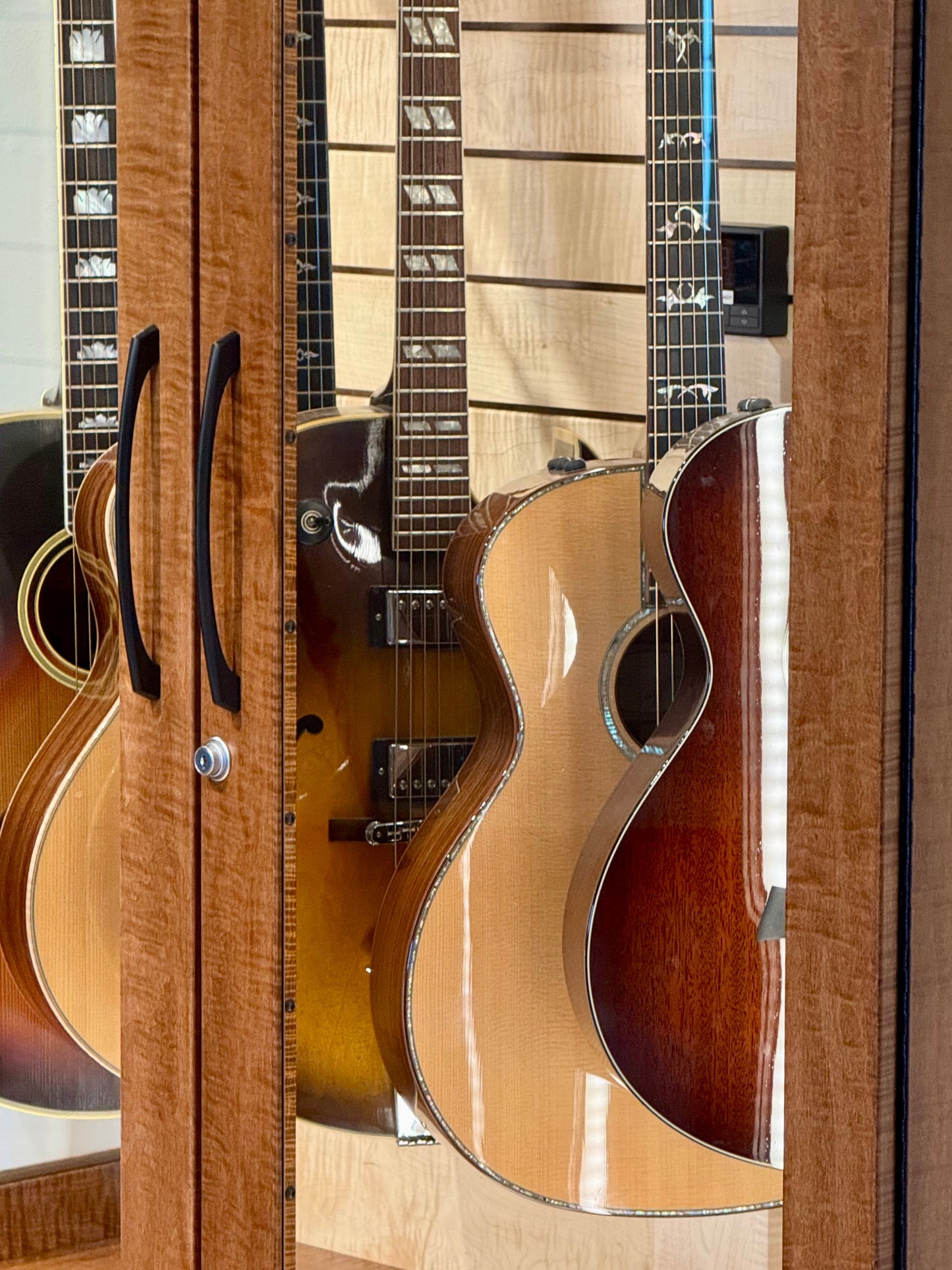 ClimaCab Traditional | Flame Maple with Boston Stain and Natural Flame Maple Slat Wall *Available November 2025