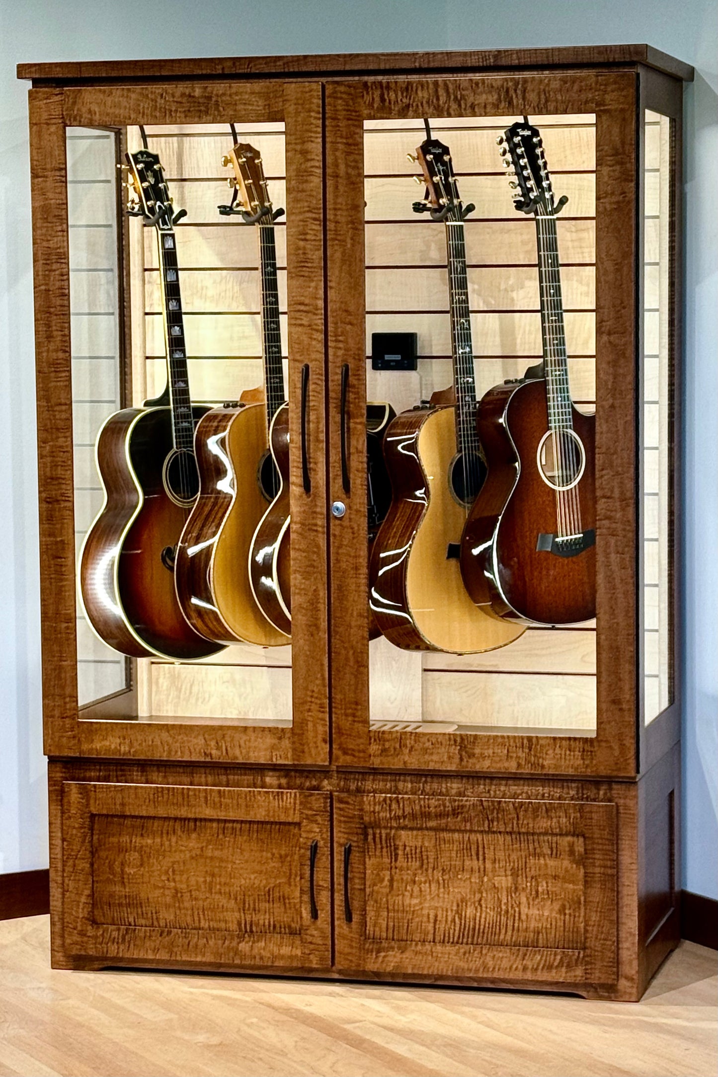 ClimaCab Traditional | Flame Maple with Boston Stain and Natural Flame Maple Slat Wall *Available November 2025