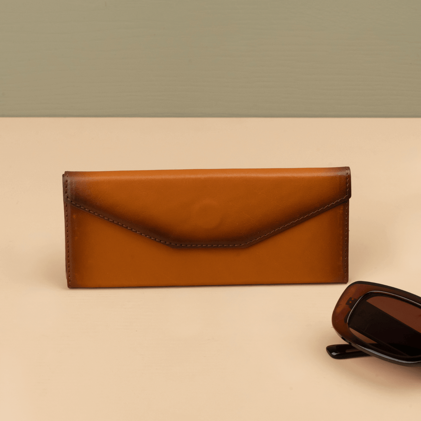 Luxury Leather Sunglasses Case - Rustic Brown - Louisville