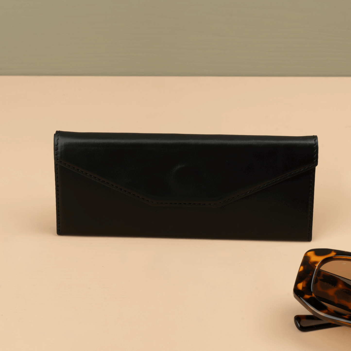 Luxury Leather Sunglasses Case - Black - Louisville