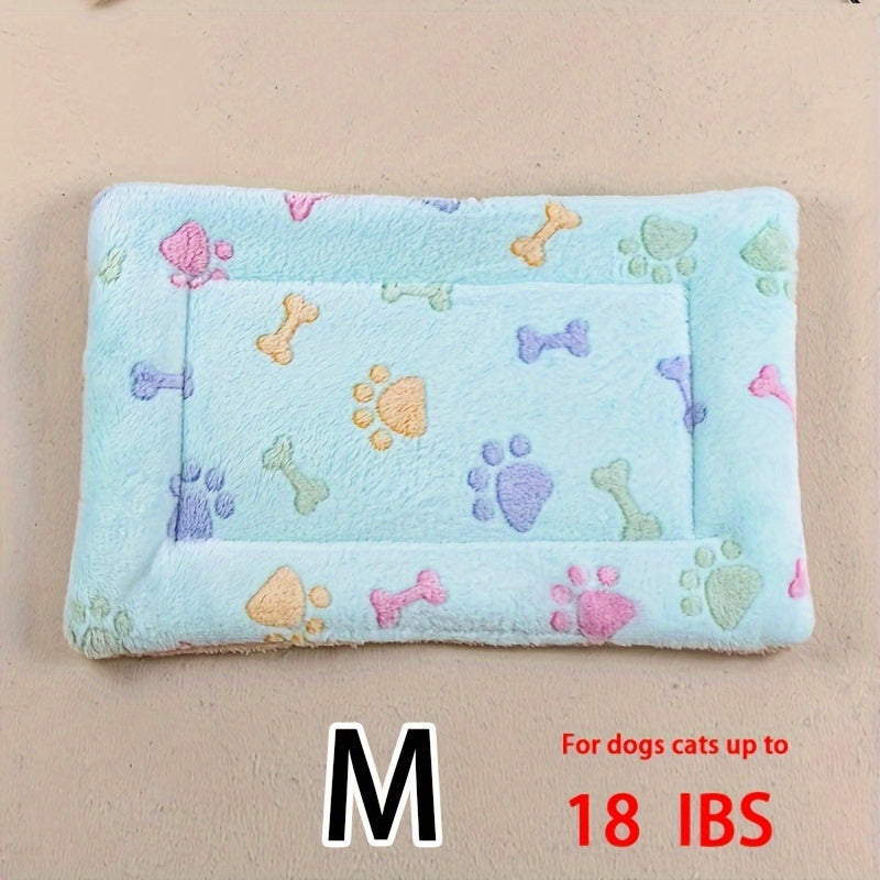 All-Season Dirt-Resistant Rectangular Pet Blanket - Comfortable Dog Paw Heart Print Pet Bed, 1pc