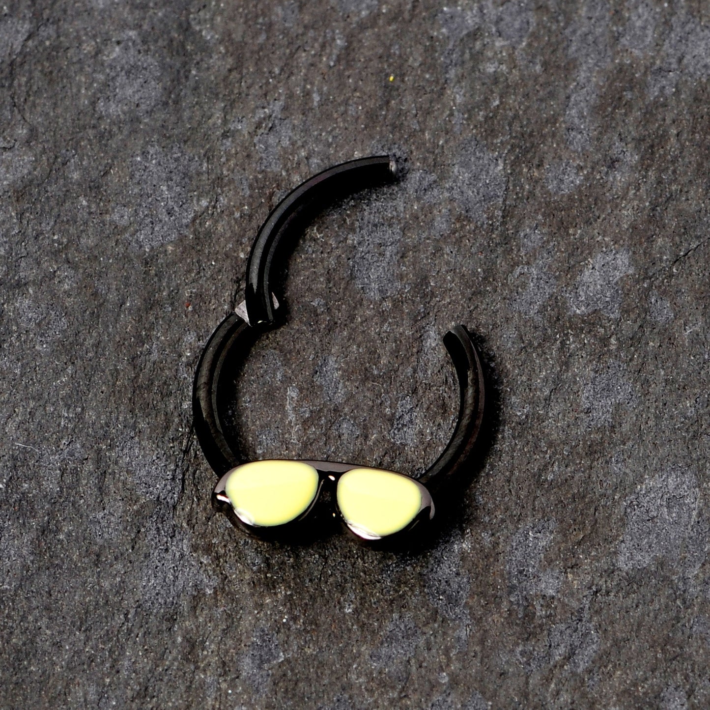 16G 3/8 Black Yellow Aviator Sunglasses Hinged Segment Ring