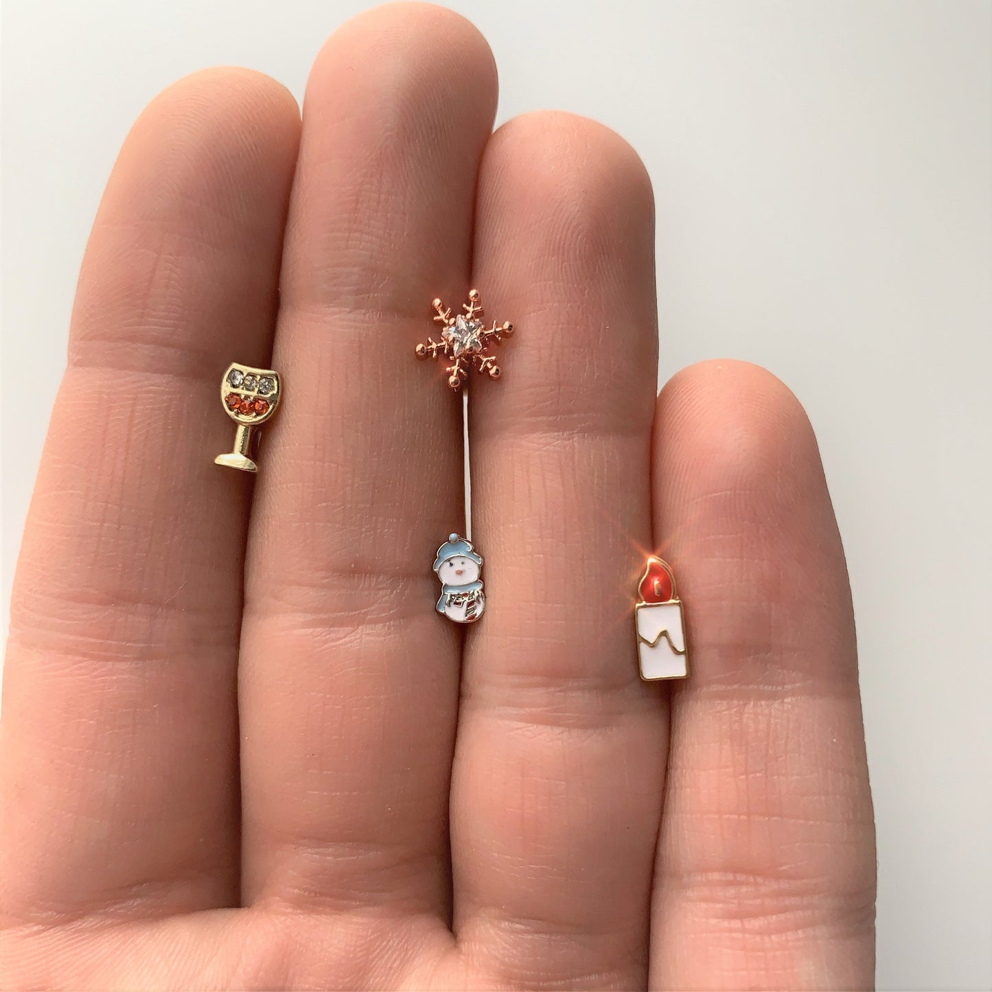 16G 1/4 Blue Hat Snowman Winter Holiday Cartilage Tragus Earring