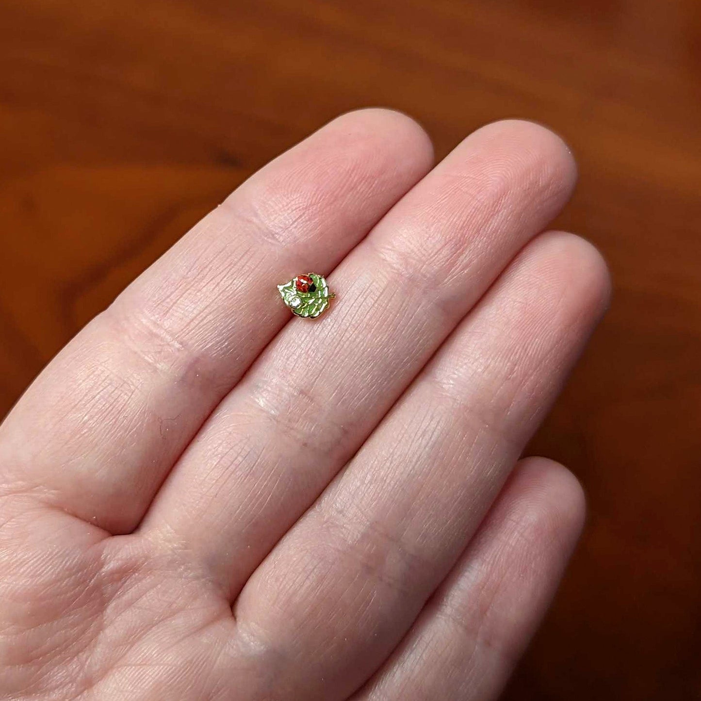 20G 1/4 Clear Gem Gold Tone Leafy Ladybug Nose Bone