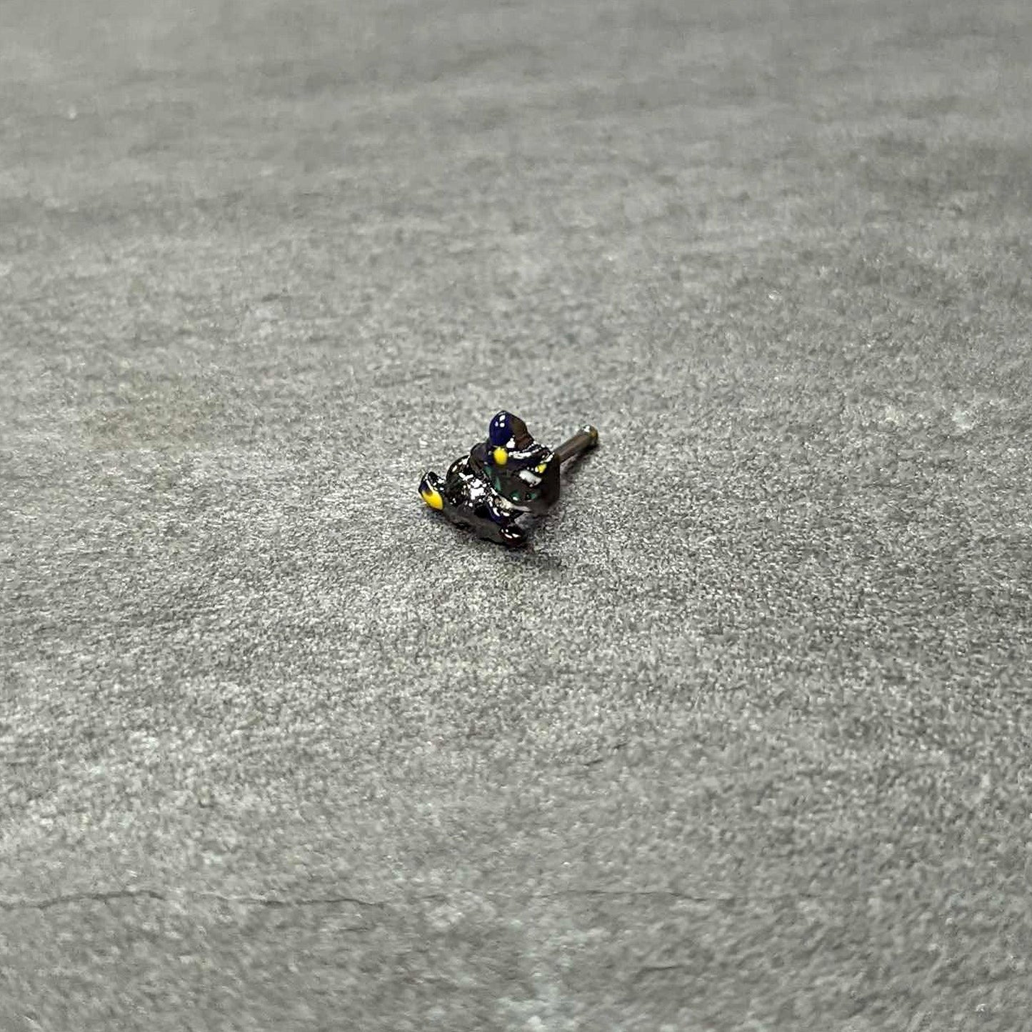 20G 1/4 Witch Flying Cat Halloween Nose Bone