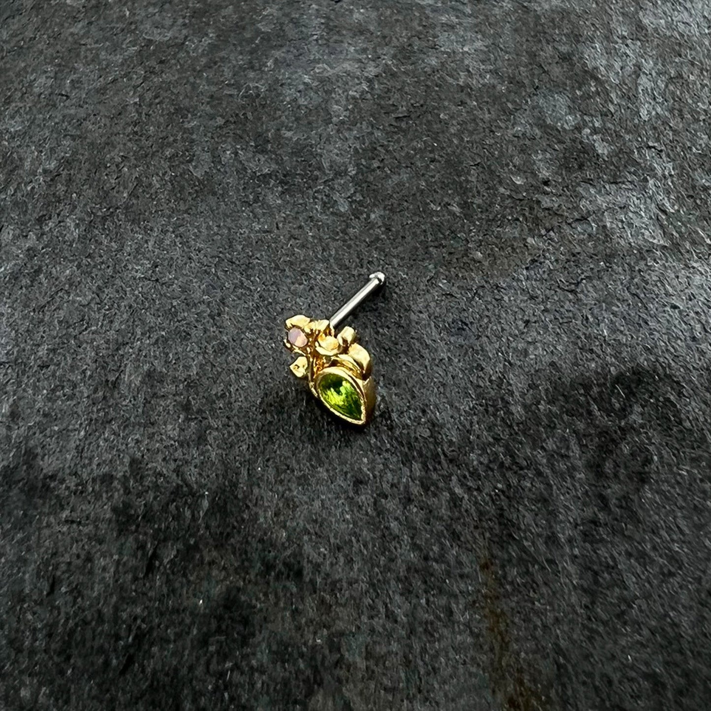 20G 1/4 Green Gem Shades of Spring Golden Nose Bone