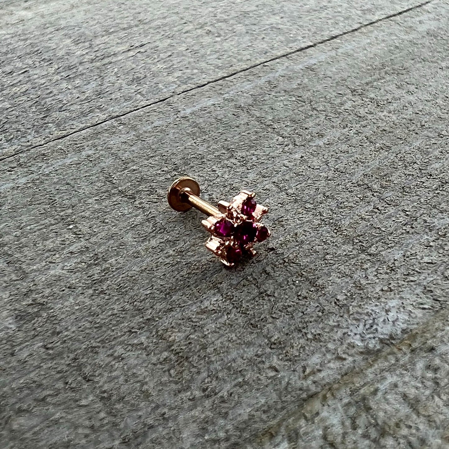 16G 5/16 Pink Gem Rose Gold Tone Sumptuous Star Labret Tragus