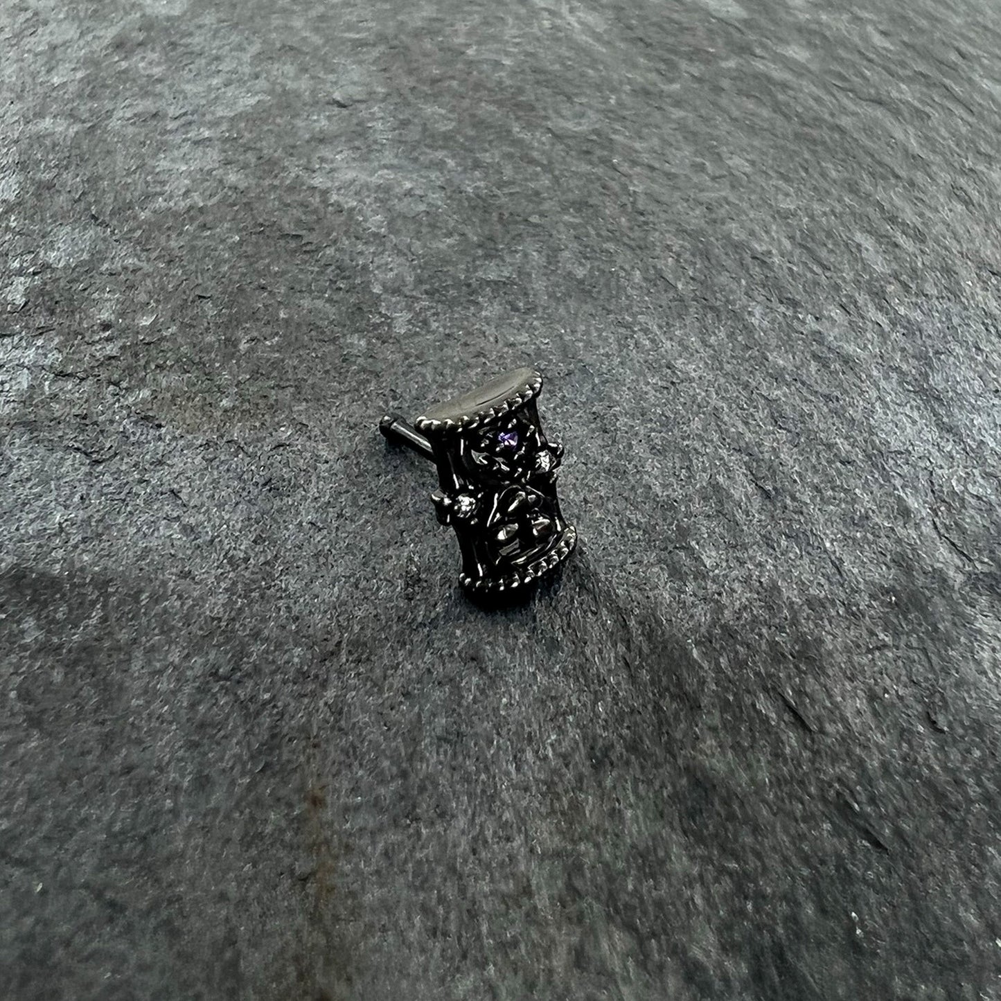 20G 1/4 Purple Clear Gem Black Gothic Hourglass Nose Bone