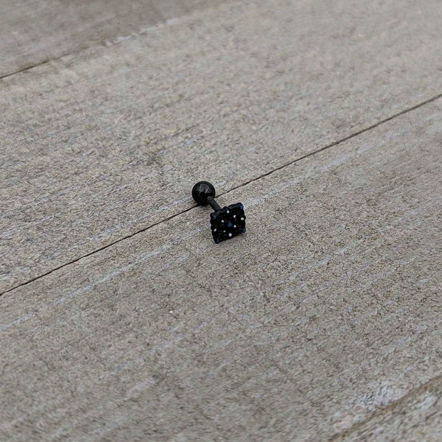 16G 1/4 Blue Gem Black Lacy Rhombus Cartilage Tragus Earring