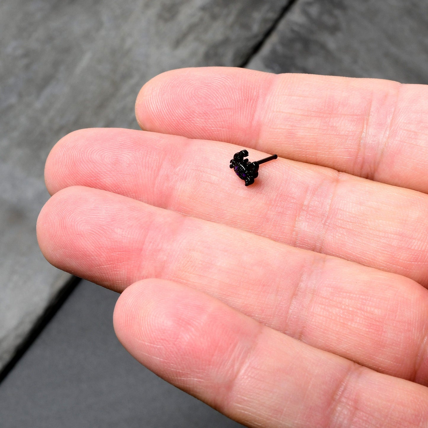 20G 1/4 Purple Gem Black Chic Crab Nose Bone