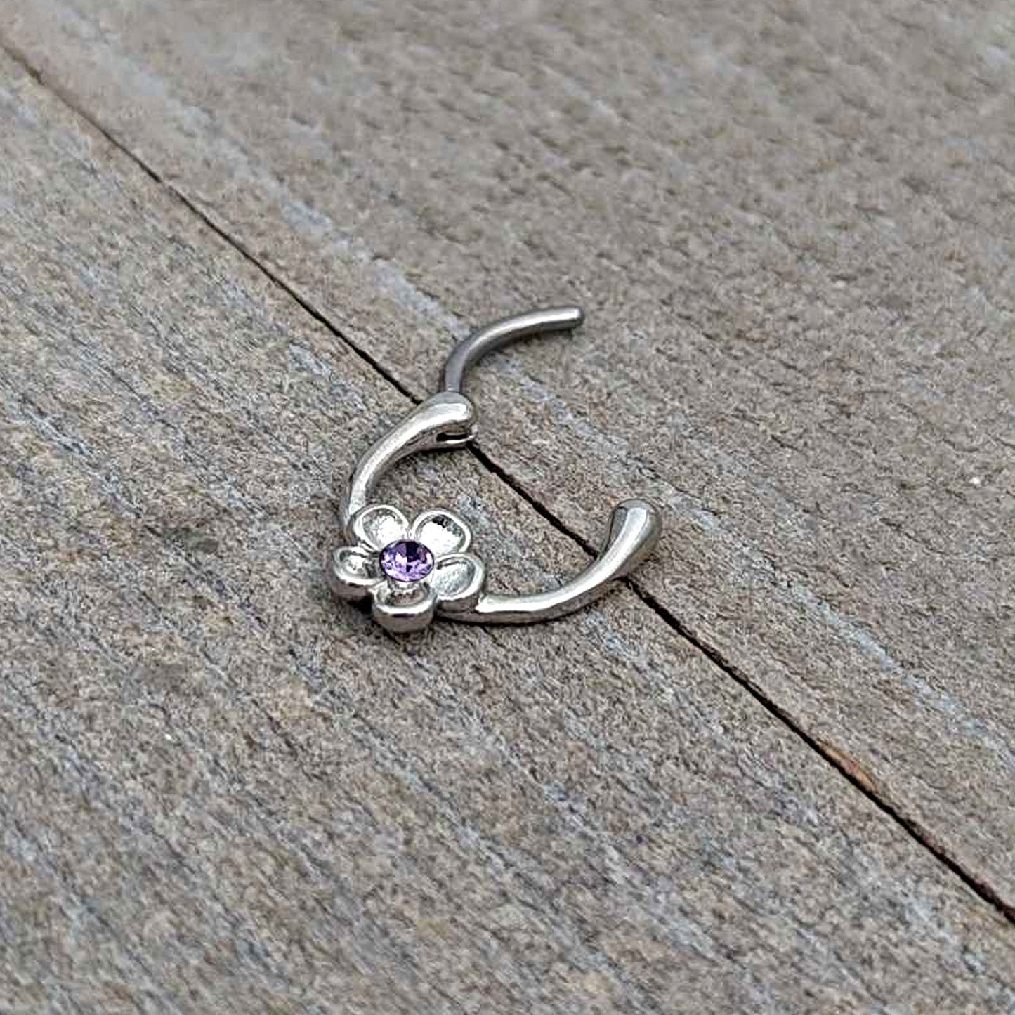 16G 5/16 Purple Gem Sweetheart Flower Cartilage Clicker