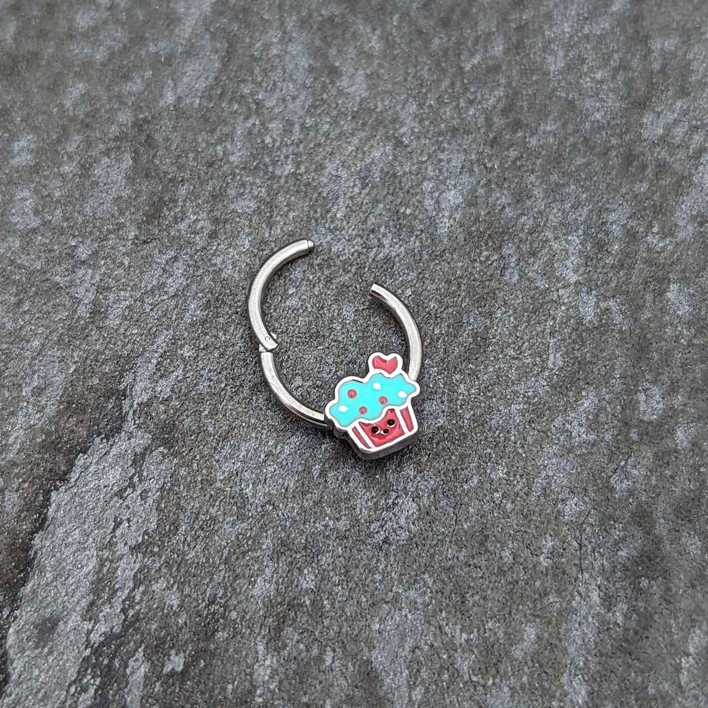 16G 3/8 Sweet Happy Cupcake Hinged Segment Ring