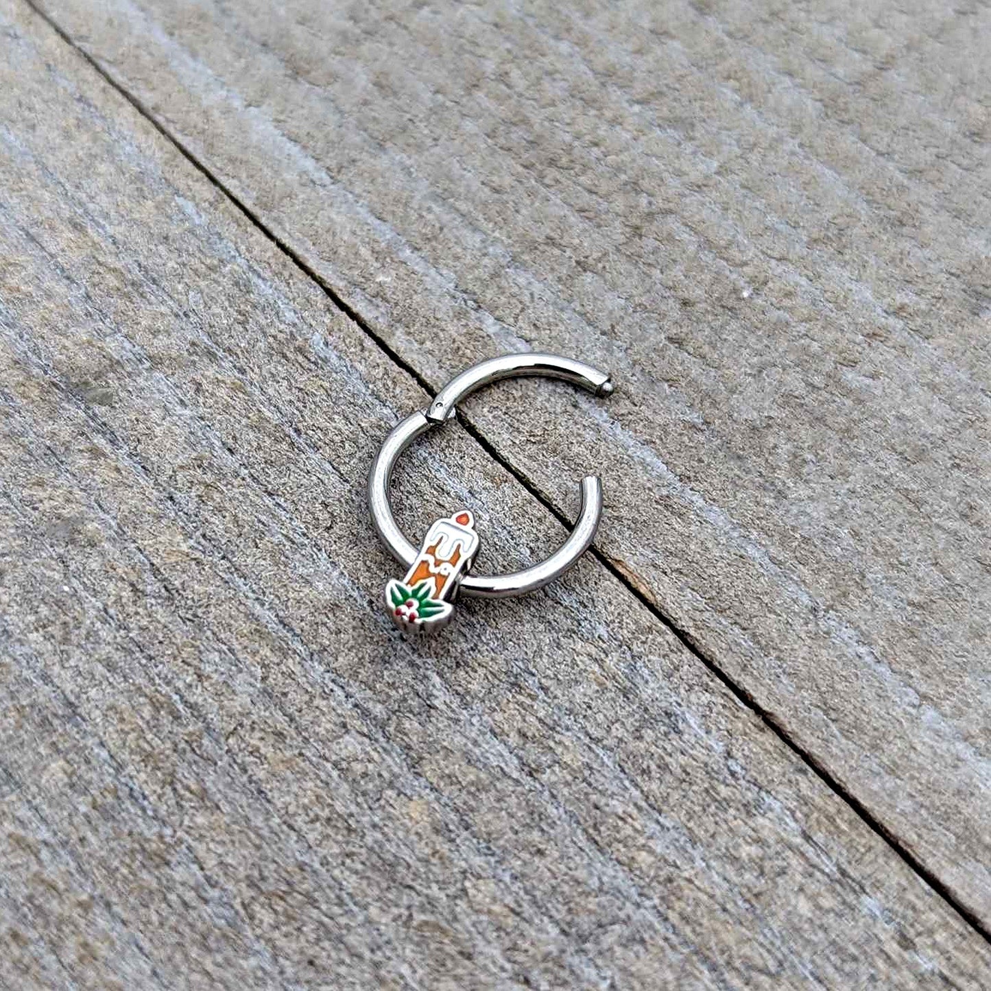 16G 3/8 Sweet Holiday Candle Christmas Hinged Segment Ring