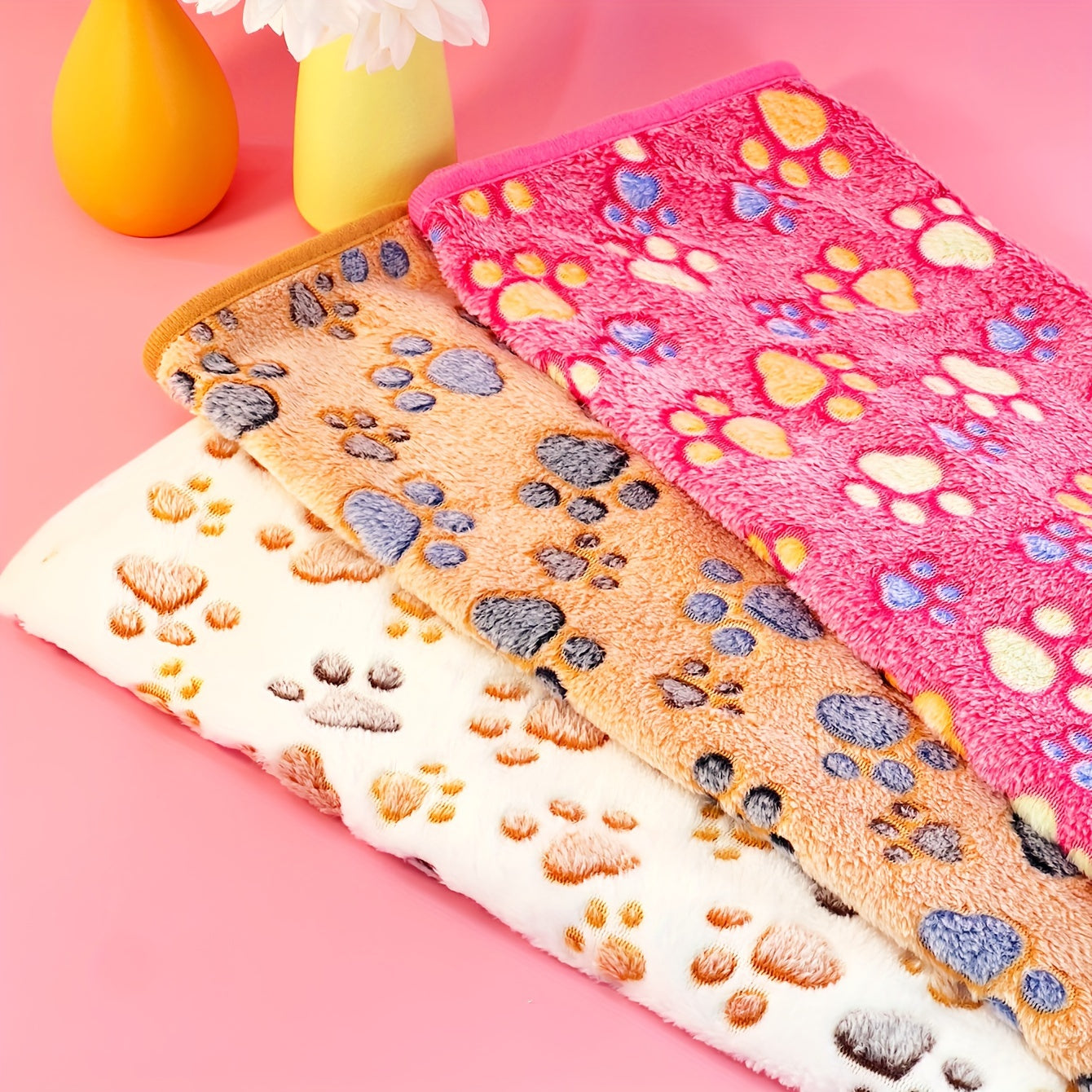 1pc Dog Paw Print Pet Blanket, Soft Velvet Dog Throw Blanket Suitable For Large Medium Small Dogs, Warm And Soft Dog Bed Cover