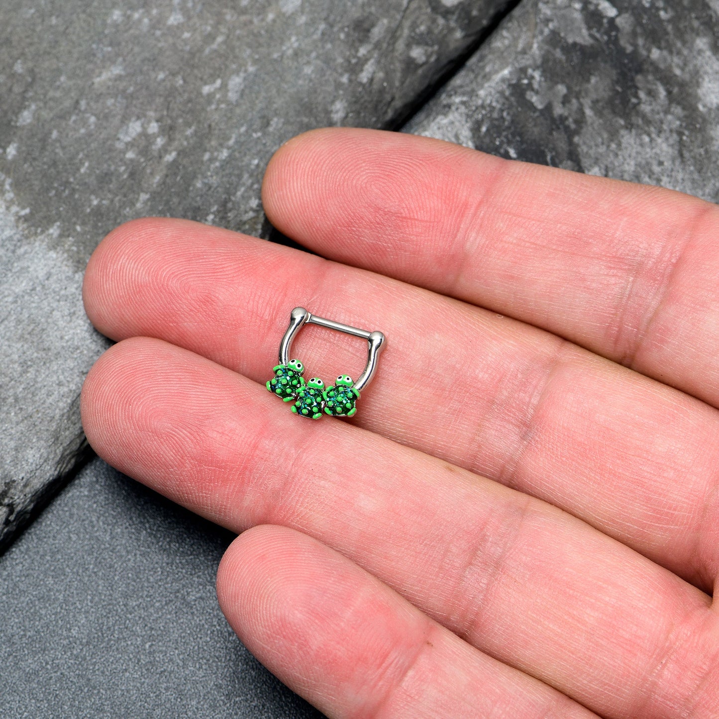 16G 5/16 Textured Turtle Trio Cartilage Clicker