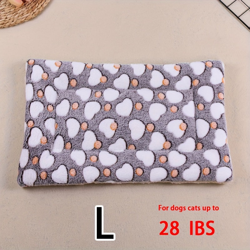 All-Season Dirt-Resistant Rectangular Pet Blanket - Comfortable Dog Paw Heart Print Pet Bed, 1pc