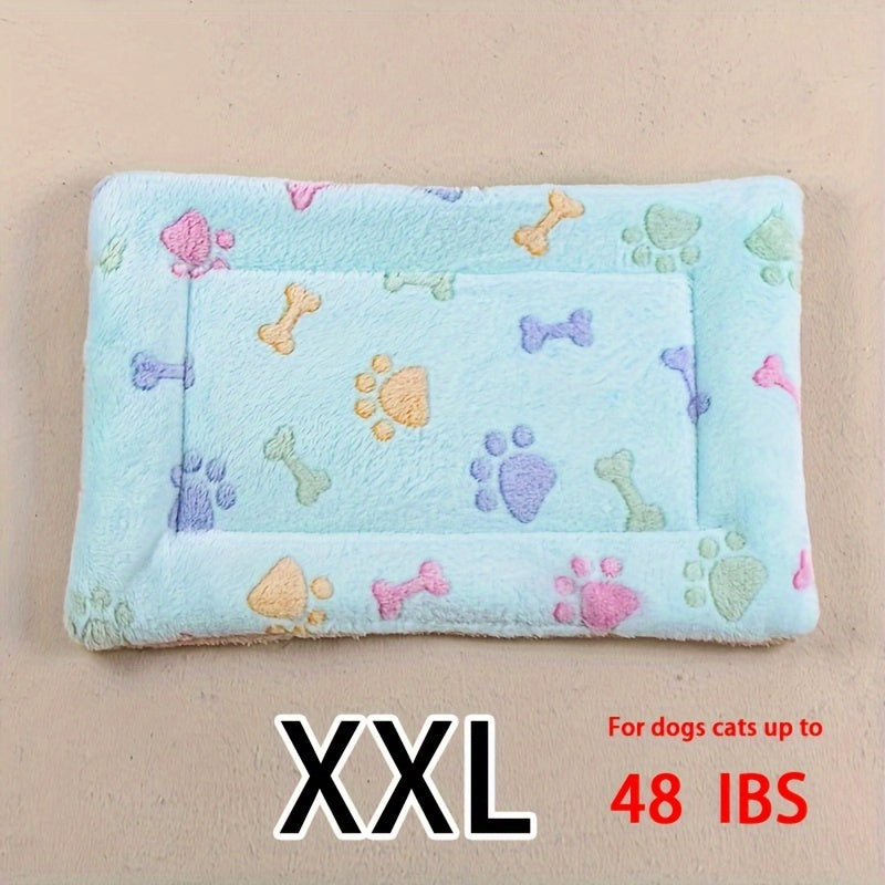 All-Season Dirt-Resistant Rectangular Pet Blanket - Comfortable Dog Paw Heart Print Pet Bed, 1pc