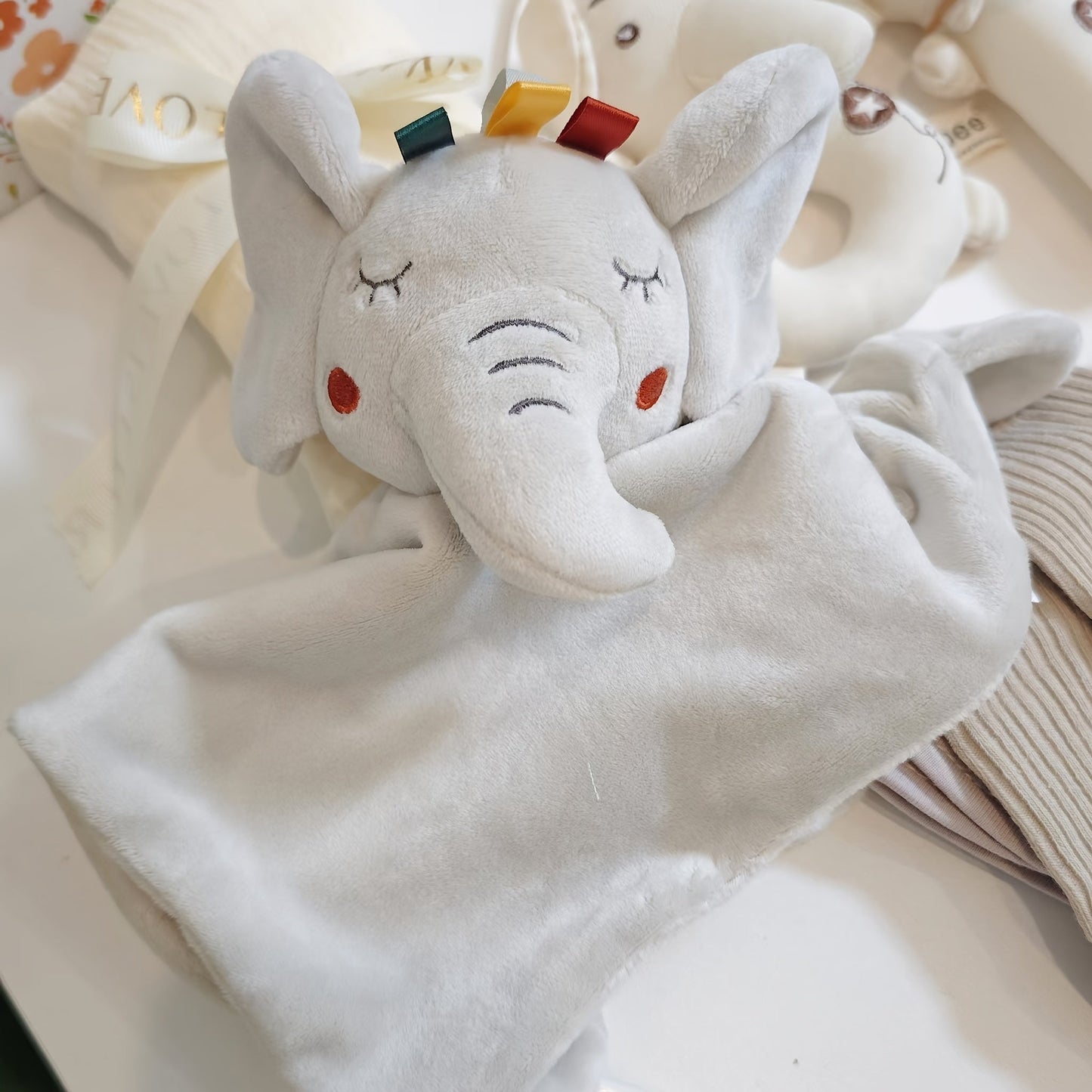 5pcs Youngsters Shower Gift Set - Unique Youngsters Essentials with Cotton Blanket, Elephant Lovey, Socks, and More, Soft & Cozy, Perfect for Boys & Girls, Ideal for Youngsters Shower / Youngsters Collection, for Youngsters