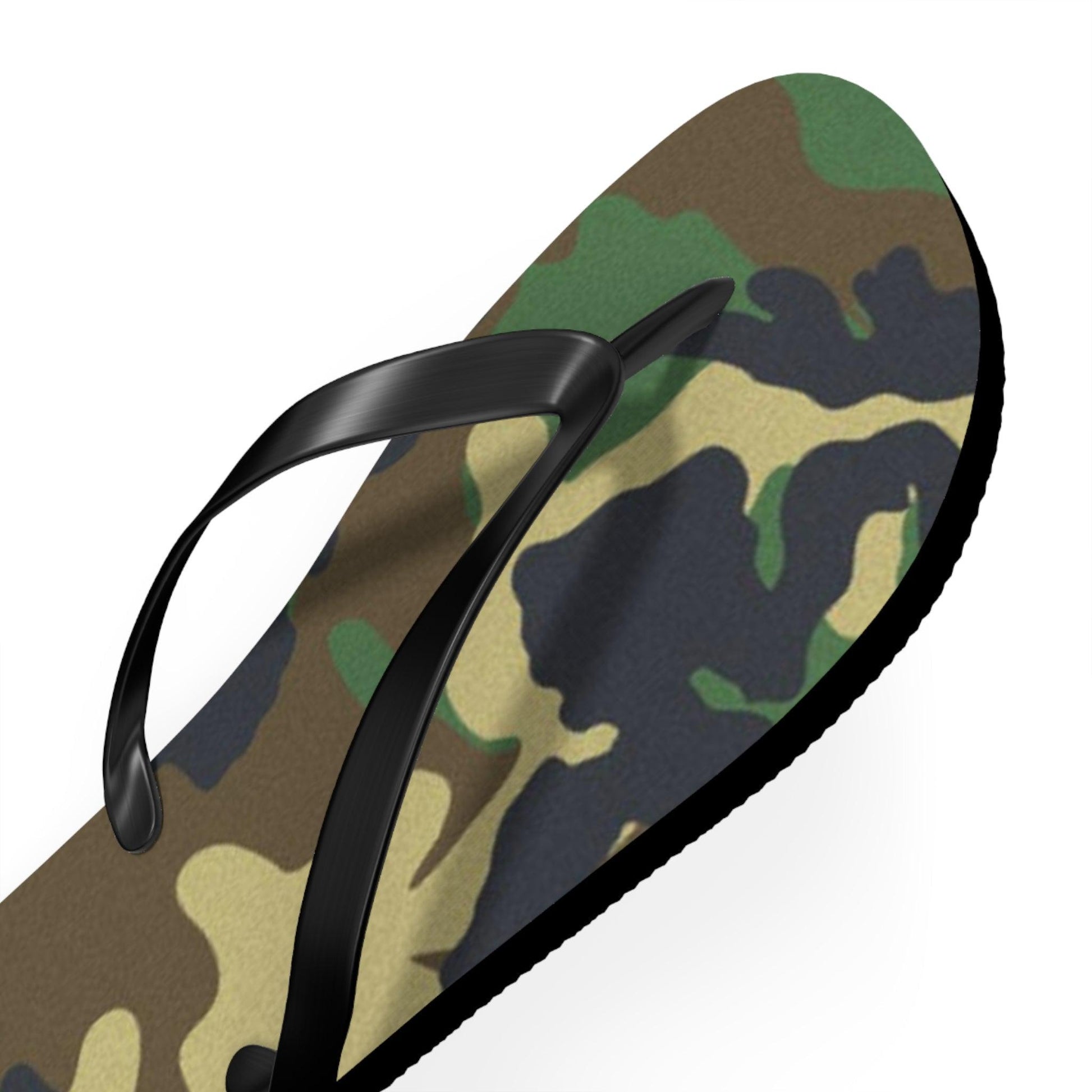 Men's Green Camouflage Flip Flops - Lizard Vigilante